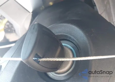 2018 Ford Escape S z USA, uszkodzony, nr VIN 1FMCU0F74JUB42220